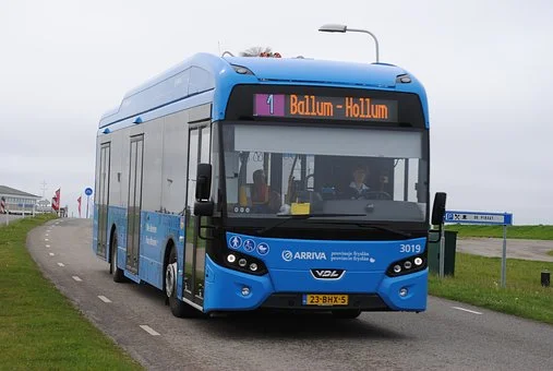 bus-2429091__340