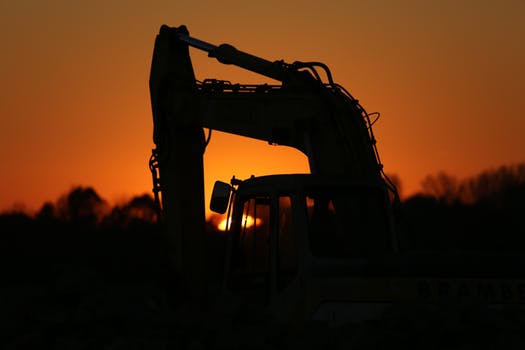 excavators-construction-machine-evening-sunset-162624